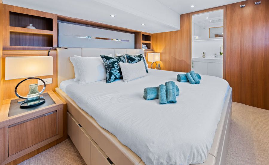 Whitsundays Boat Hire on Ginger Master Cabin Whitsundays Boat Hire on Ginger Master Cabin