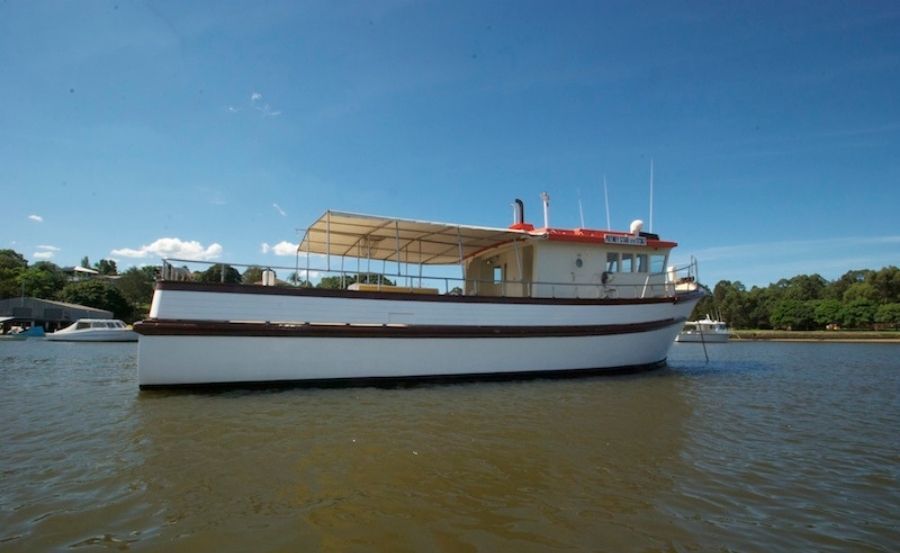 https://www.anyboat.com.au/media/catalog/product/cache/3d98a21d93a47449f8fd839055ce5f12/h/a/harbour-cruise-on-putney-star-.jpg