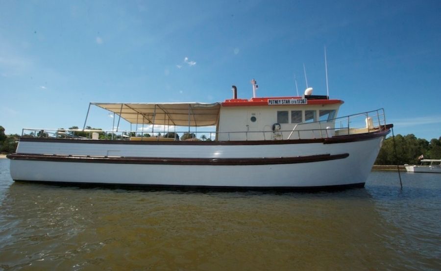 Harbour cruise on Putney Star starboard