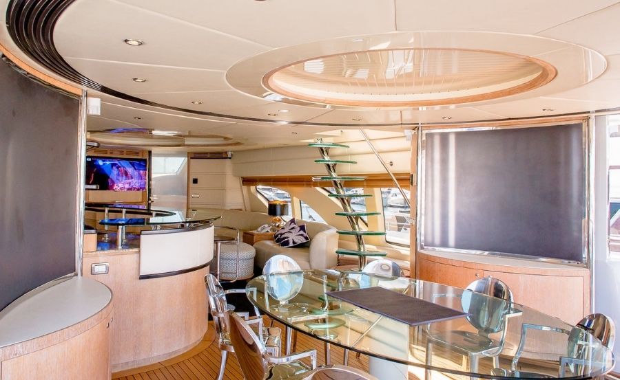 Dining and lounge on Harbour cruises on Seven Star