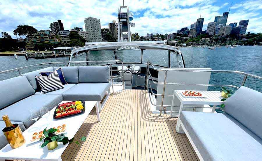 New Years Eve Cruises on Heaven Upper Deck New Years Eve Cruises on Heaven Upper Deck