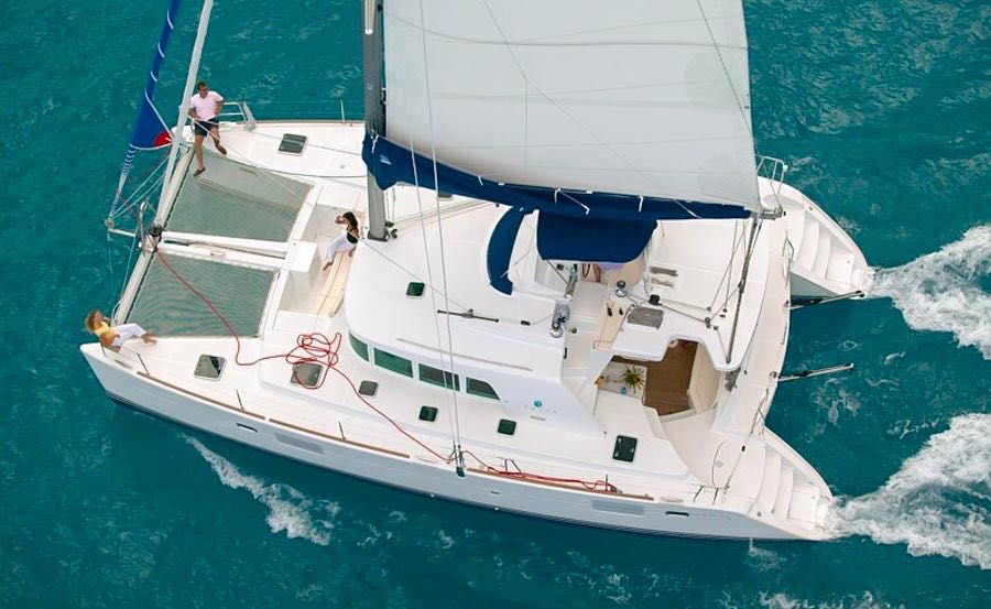 Sailing Sydney on Hestia Sailing Sydney on Hestia