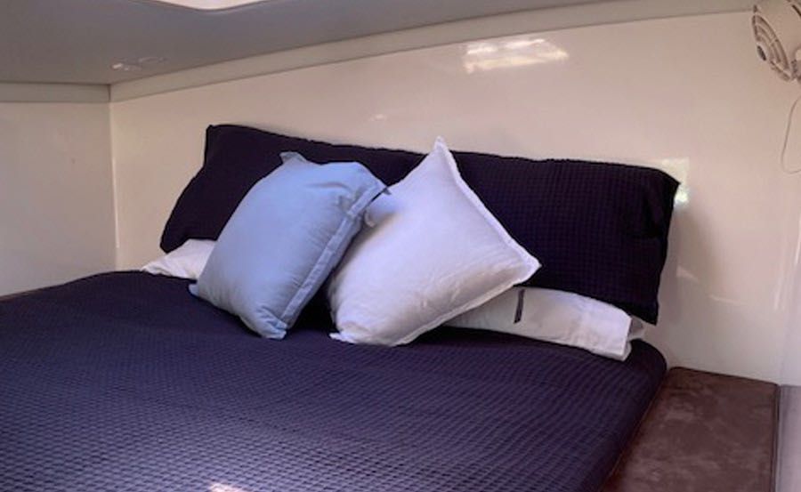 Boat Hire on Horizon Cat Boat Hire on Horizon Cat