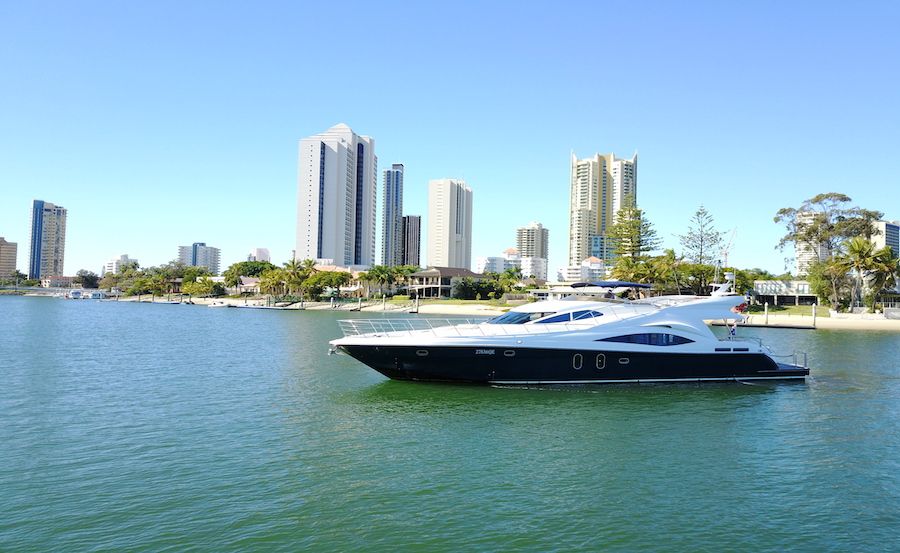 Gold Coast Boat Hire on Aki Gold Coast Boat Hire on Aki