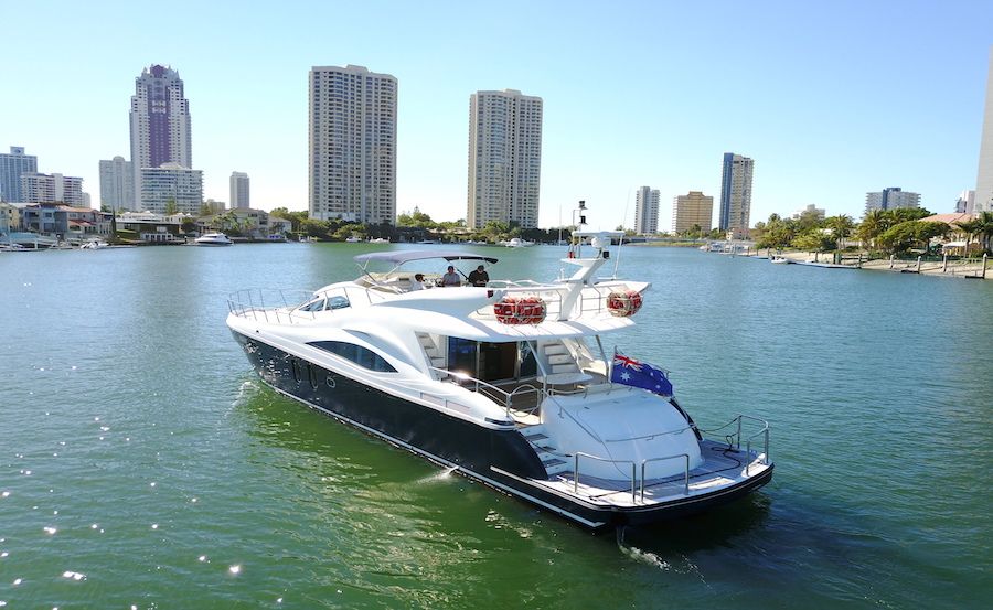 Gold Coast Boat Hire on Aki Gold Coast Boat Hire on Aki