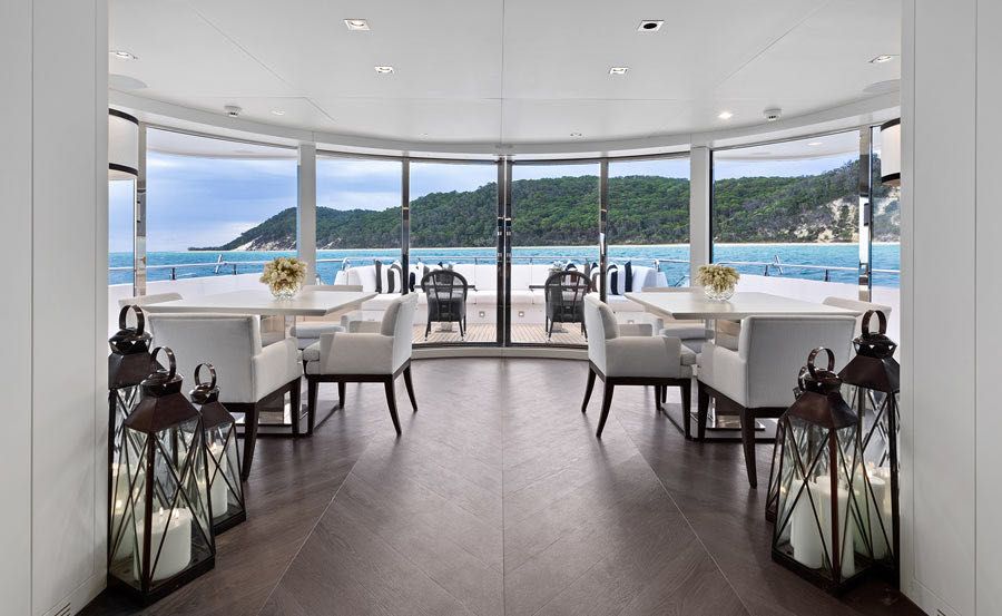 Whitsundays Superyacht hire on Impulsive I Dining Whitsundays Superyacht hire on Impulsive I Dining