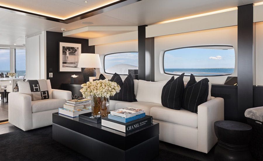 Whitsundays Superyacht hire on Impulsive I Saloon Whitsundays Superyacht hire on Impulsive I Saloon