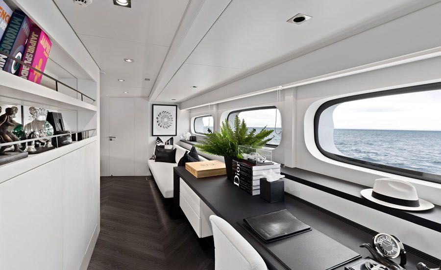 Whitsundays Superyacht hire on Impulsive I Master Study Whitsundays Superyacht hire on Impulsive I Master Study