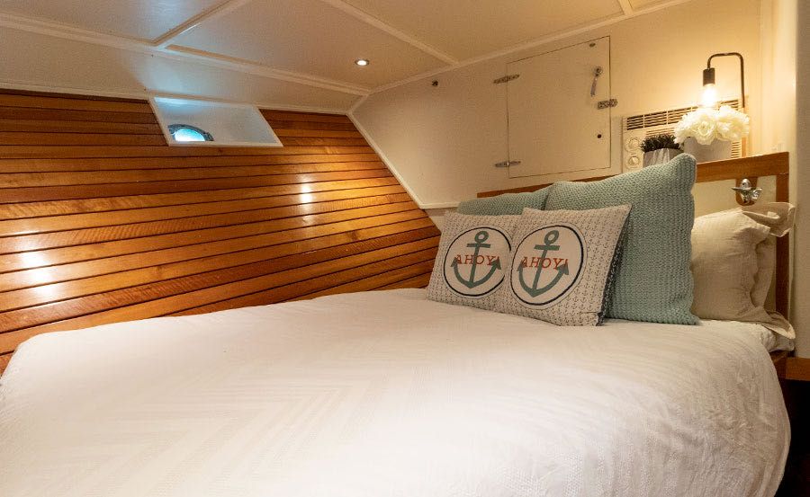 Vivid Cruises on John Oxley Bedroom