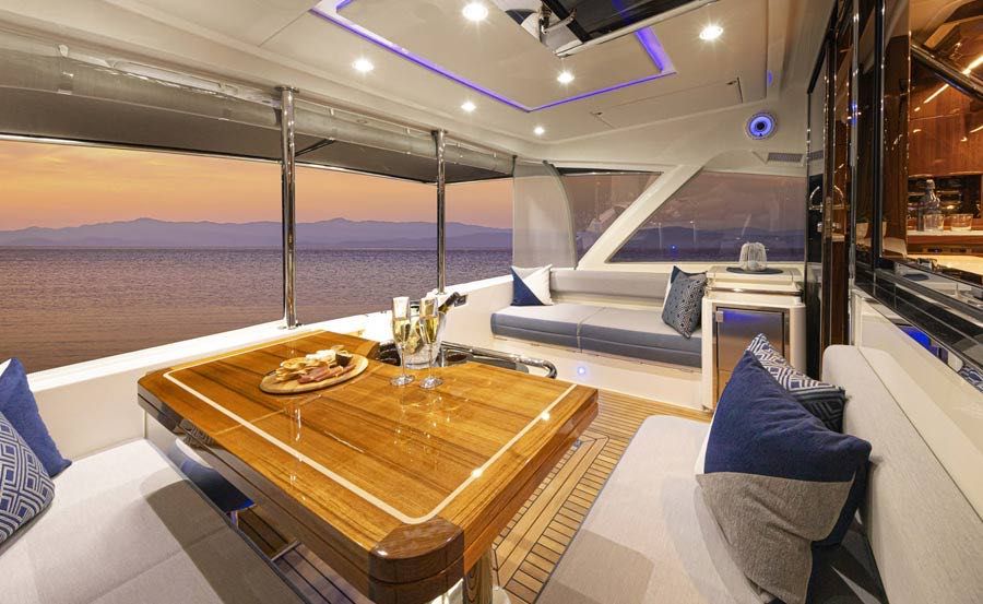 Christmas Cruises on Isola Mezzanine