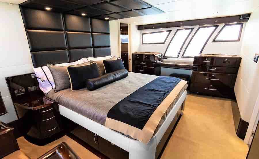 Whitsundays Boat Hire on MY La Mar Master Bedroom Whitsundays Boat Hire on MY La Mar Master Bedroom