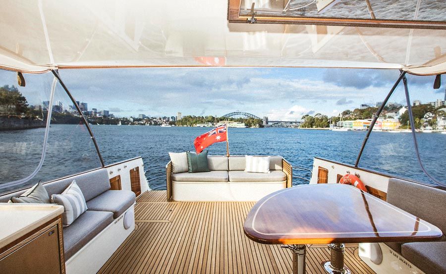 New Years Eve Cruises on Felix