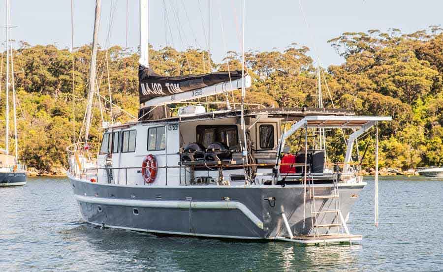 Christmas Cruises on Major Tom stern
