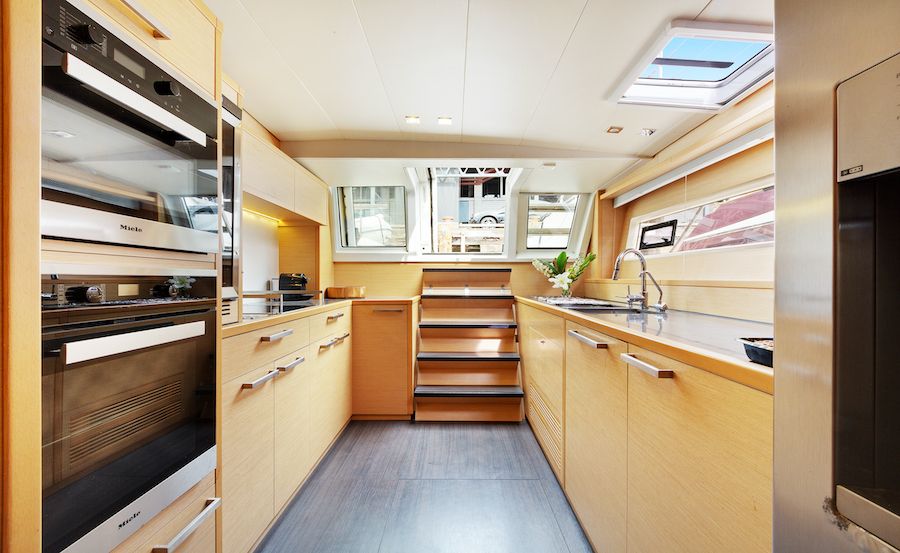Boat Hire on Mon Reve