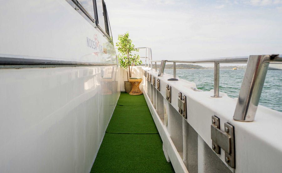 Boat Hire on Monkey Business Boat Hire on Monkey Business