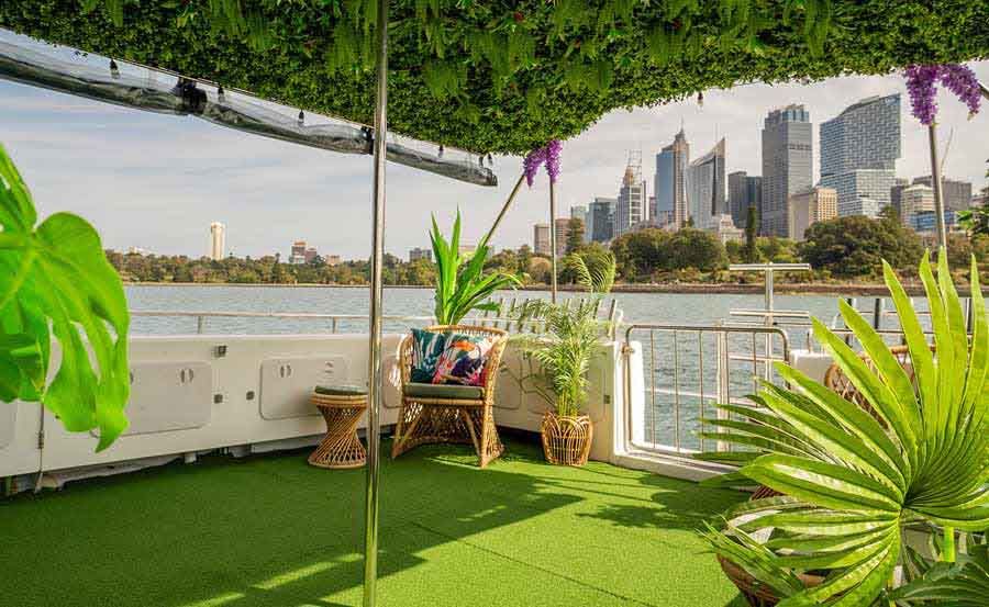 Boat Hire on Monkey Business Boat Hire on Monkey Business