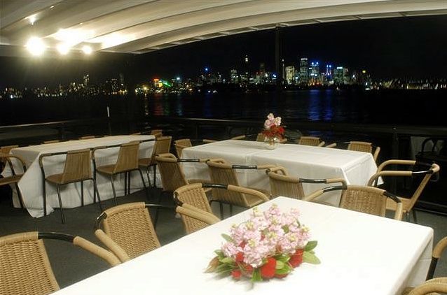 Boat Hire on Morpheus dining Boat Hire on Morpheus dining
