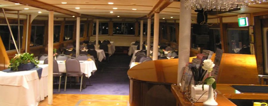 Spacious dining hall for new years eve cruises on V Star Spacious dining hall for new years eve cruises on V Star