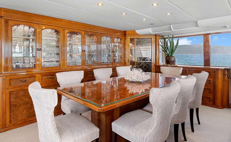 Vivid Cruises on Oscar II Dining room