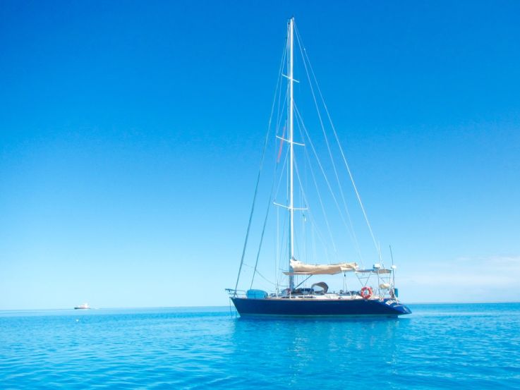 boat-hire-on-Pilgrim-blue-waters boat-hire-on-Pilgrim-blue-waters