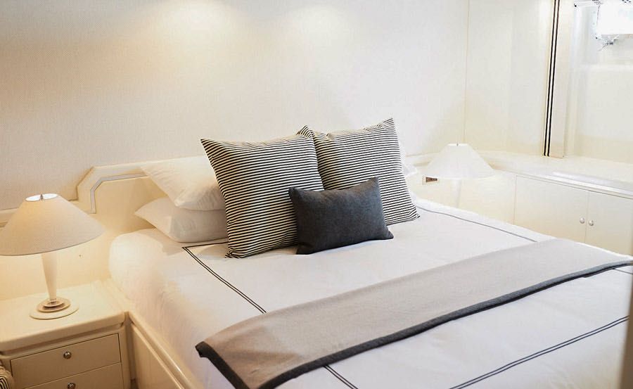 Boat Hire on Sea Raes other bedroom Boat Hire on Sea Raes other bedroom