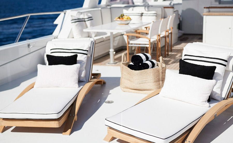 Boat Hire on Sea Raes sun deck Boat Hire on Sea Raes sun deck