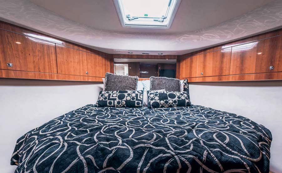 Vivid Cruises on Seaduced Master Bedroom