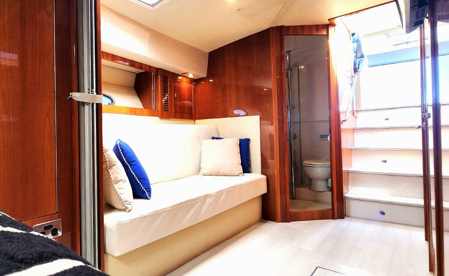 Vivid Cruises on Seaduction Lower Saloon