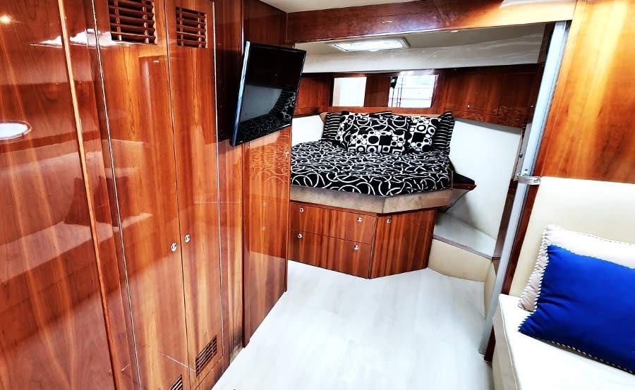 Vivid Cruises on Seaduction Master Bedroom