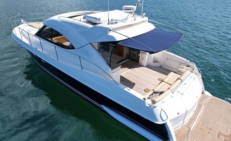 Vivid Cruises on Seaduction Port Side