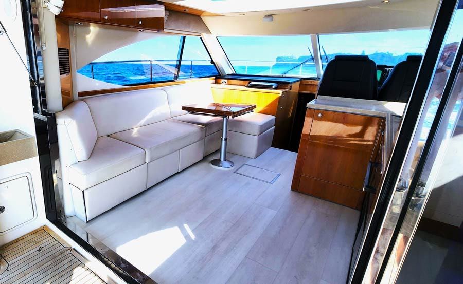 Vivid Cruises on Seaduction Main Saloon view from Starboard side