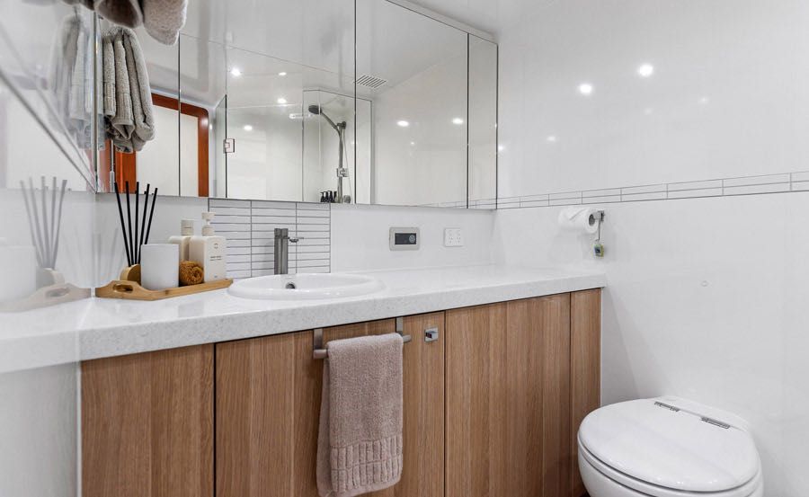 New Years Eve Cruises on Segara Bathroom