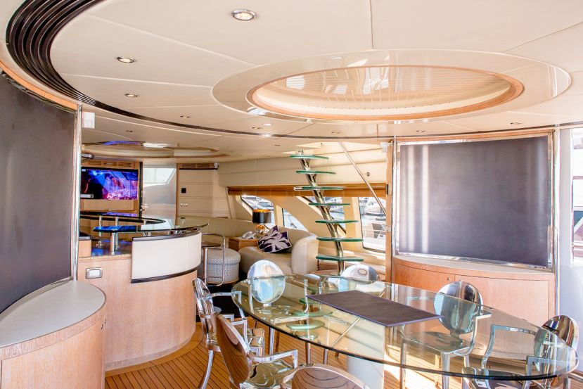 Seven Star boat hire formal dining Seven Star boat hire formal dining