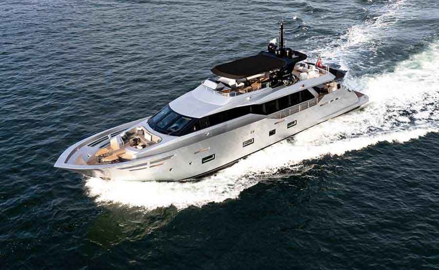 Luxury Boat Hire On Shadow port side Sydney Luxury Boat Hire On Shadow port side Sydney