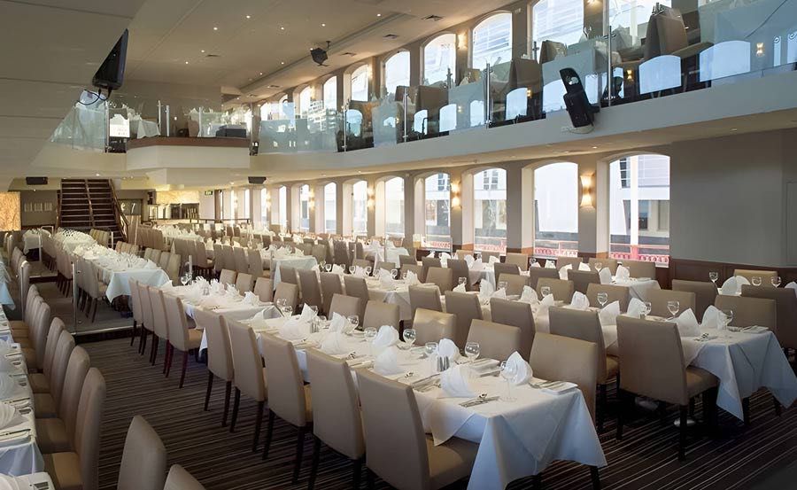 Cruises on Sydney Showboat Seated Formal Event Cruises on Sydney Showboat Seated Formal Event