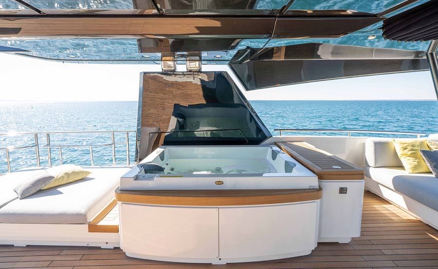 Super Yacht Hire on Sirenuse Jacuzzi on Upper Deck Super Yacht Hire on Sirenuse Jacuzzi on Upper Deck