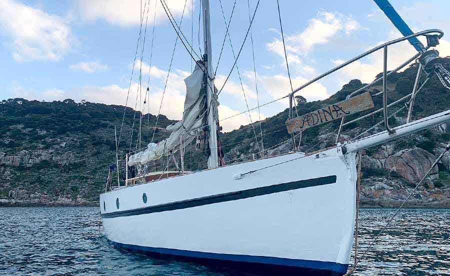 Boat Hire on Adina bow Boat Hire on Adina bow