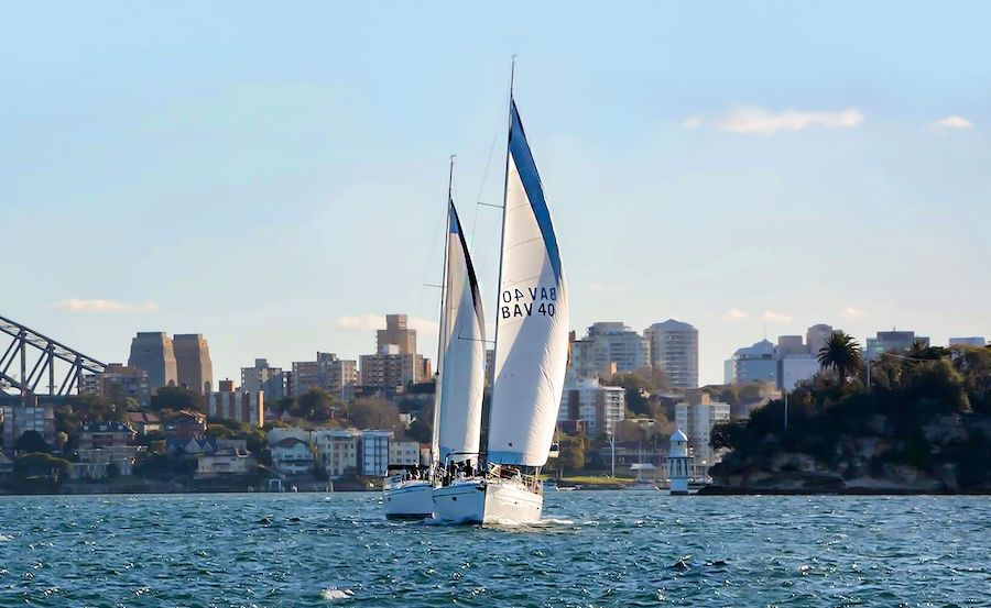 Sydney Sailing Experience on Sydney Harbour regatta racing 