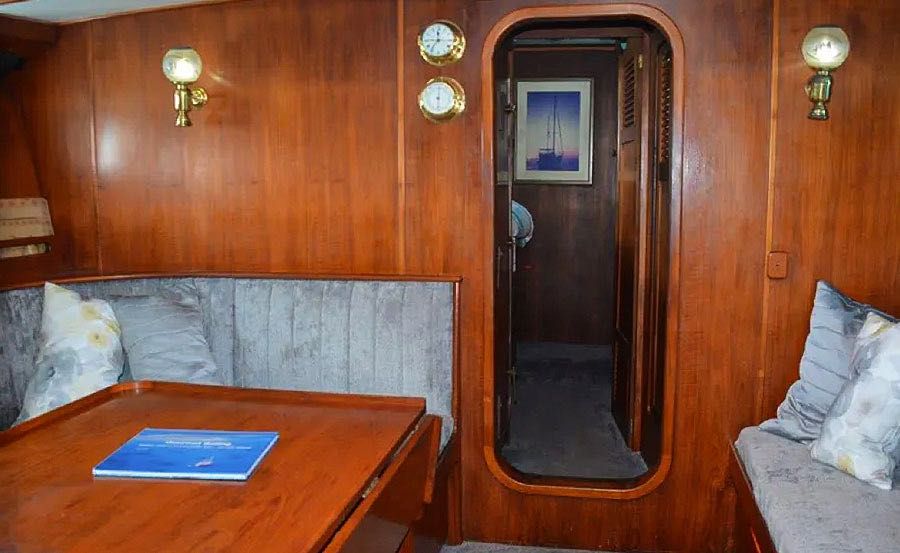Whitsundays Boat Hire On Sydney Sundancer Whitsundays Boat Hire On Sydney Sundancer