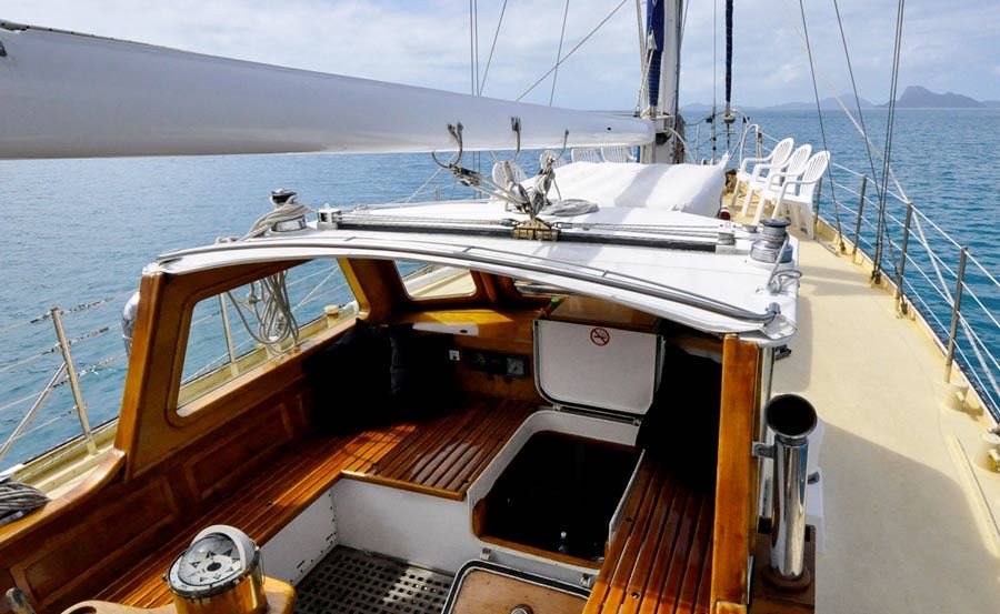 Whitsundays Boat Hire On Sydney Sundancer Whitsundays Boat Hire On Sydney Sundancer