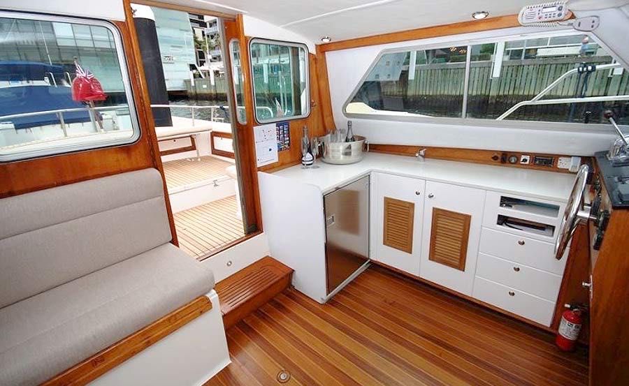 Valentine's Day Cruises on Salute saloon onto deck