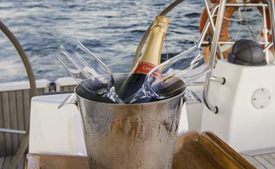 Valentines Day Overnight Package sparkling wine and champagne glasses Valentines Day Overnight Package sparkling wine and champagne glasses