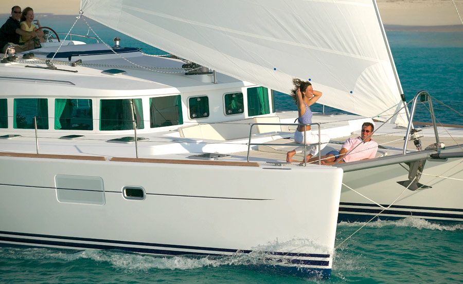 Vivid Cruises on Hestia