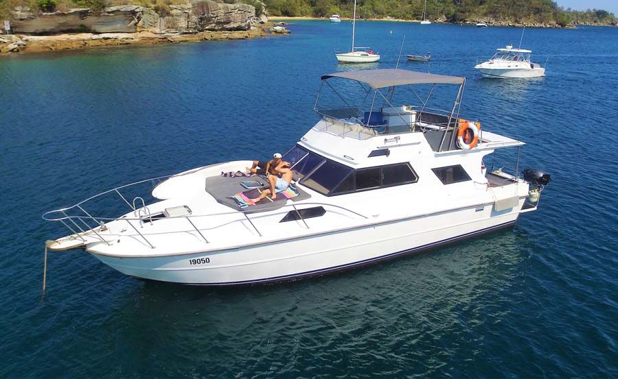 https://www.anyboat.com.au/media/catalog/product/cache/3d98a21d93a47449f8fd839055ce5f12/v/i/vivid-cruises-on-mayfair-main-profile.jpg