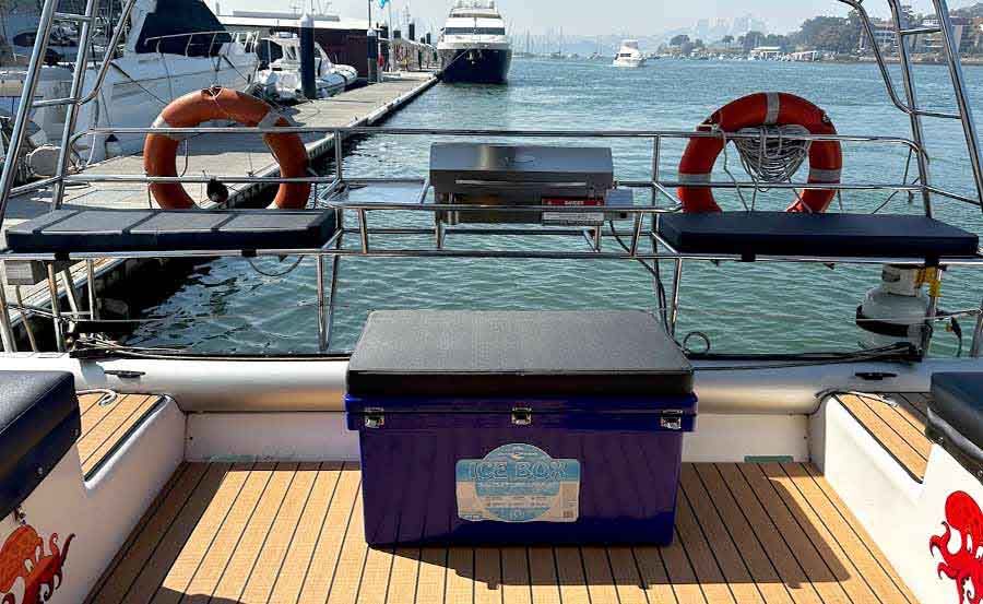 What's Kraken Boat Hire BBQ and Esky on stern 