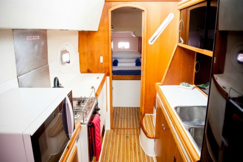 Whitsundays sailing on Divocean galley Whitsundays sailing on Divocean galley