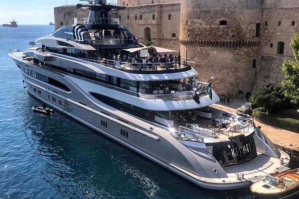Luxury Lifestyle on Kismet Superyacht