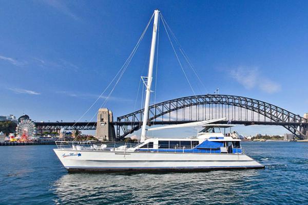 4 Best Boats For A School Formal