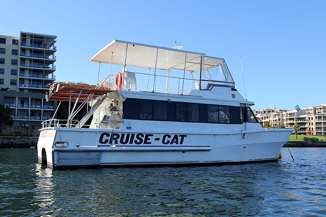 Summer activity ideas in Sydney: Harbour Cruises